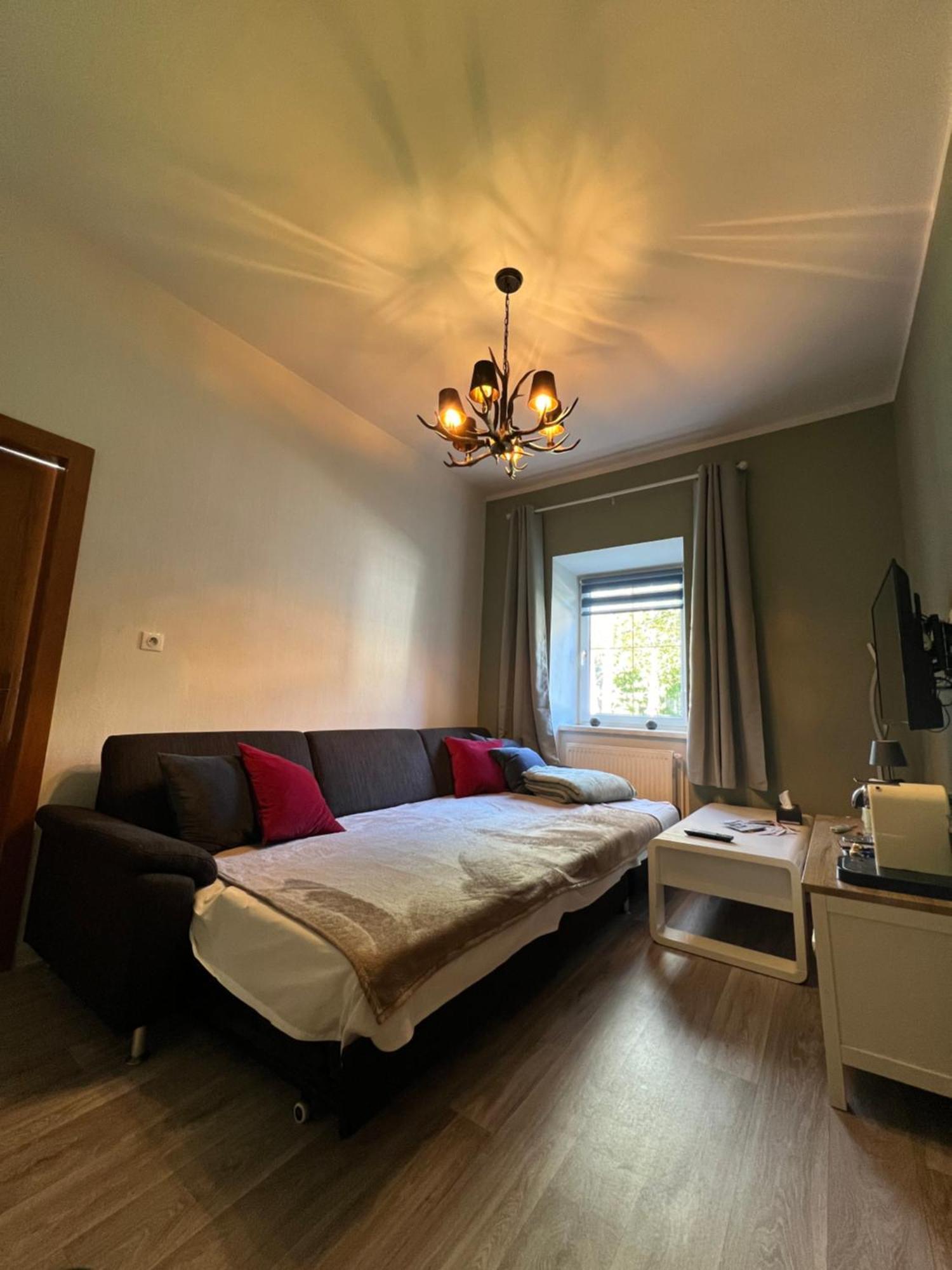Ausseerland Apartments - Relax, Ski, Hike And Bike, Garden, Parking, Bbq, Near Hallstatt, Loser, Tauplitz And Krippenstein, Free Wi-Fi And Netflix Бад Аусзее Экстерьер фото